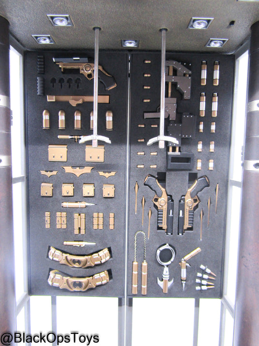 The Dark Knight - Light Up Batman Armory w/Accessories Type 2