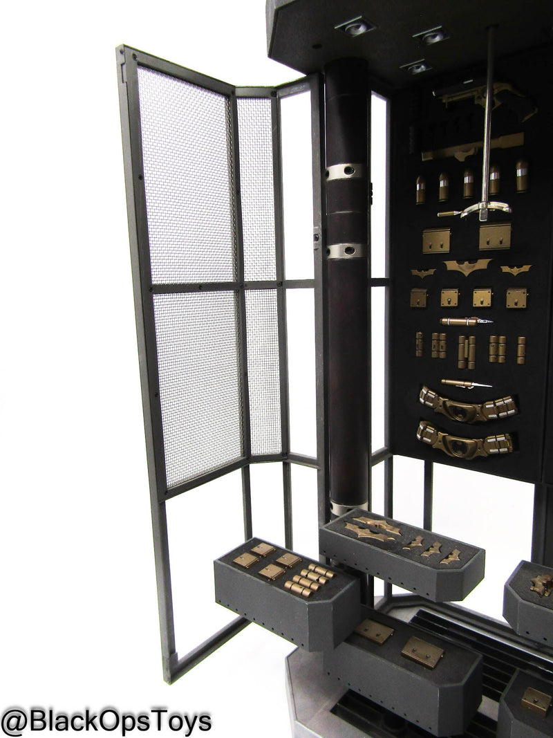 Load image into Gallery viewer, The Dark Knight - Light Up Batman Armory w/Accessories Type 2

