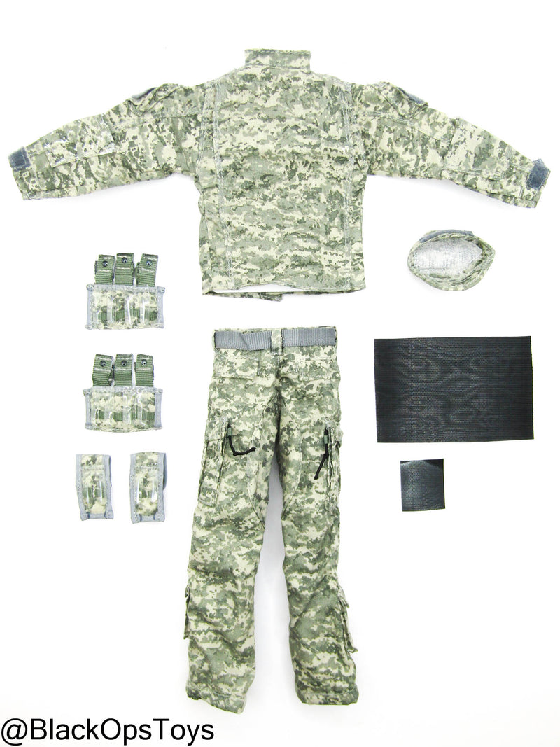 Load image into Gallery viewer, ACU Camo Uniform w/Patch &amp; Pouch Set
