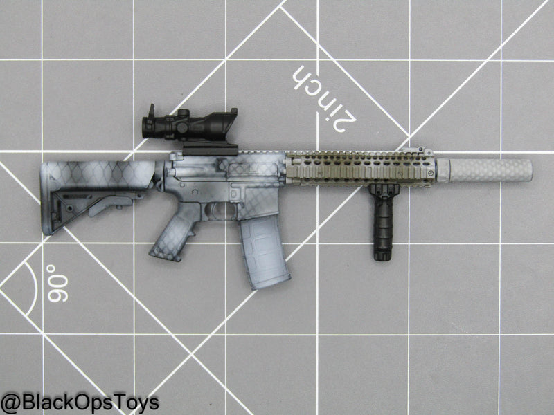 Load image into Gallery viewer, Winter Snakeskin Camo Rifle w/Attachment Set
