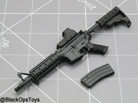 M4 Carbine Rifle w/Red Dot Sight