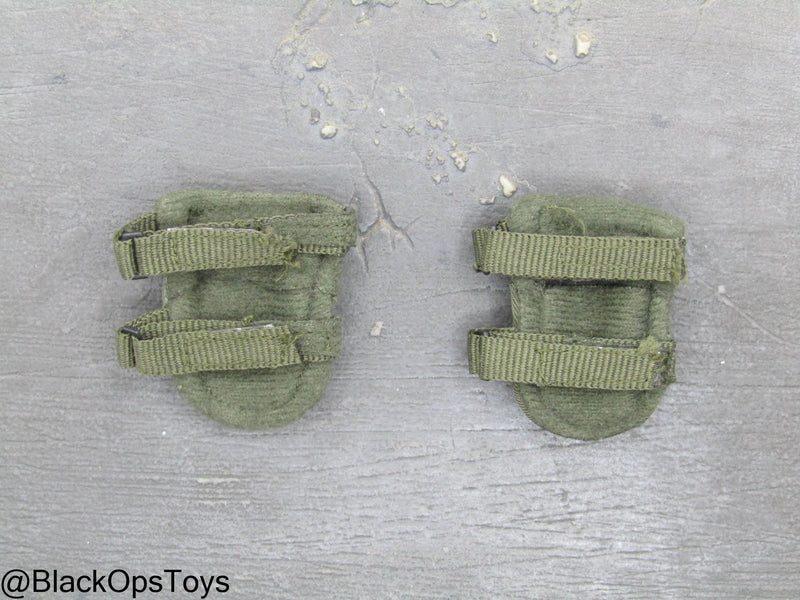 Load image into Gallery viewer, SWAT Team Sheriff Chuck - OD Green Knee Pads
