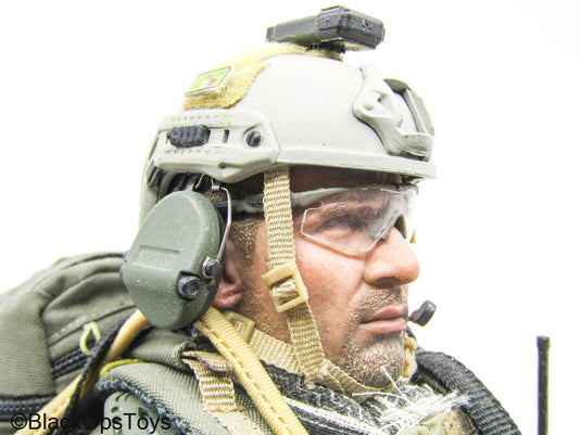 Male Full Dressed ACU Uniform w/MK 16 Rifle & Accessories