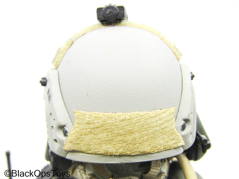 Load image into Gallery viewer, Male Full Dressed ACU Uniform w/MK 16 Rifle &amp; Accessories
