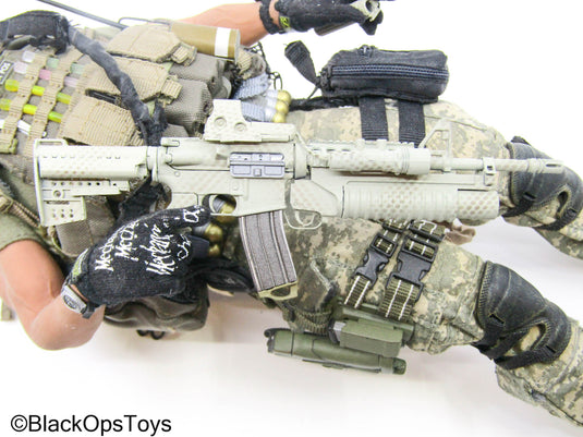 Male Full Dressed ACU Uniform w/MK 16 Rifle & Accessories