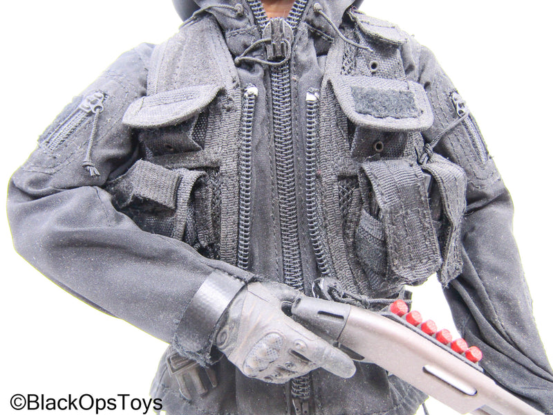 Load image into Gallery viewer, Male Full Dressed Woodland Camo Uniform w/Shotgun &amp; Accessories
