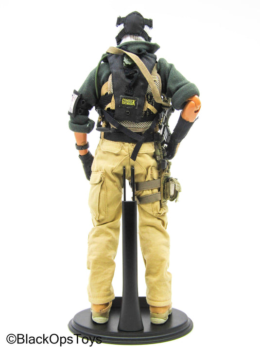Male Full Dressed Bank Robber Uniform w/M4A1 AR & Accessories