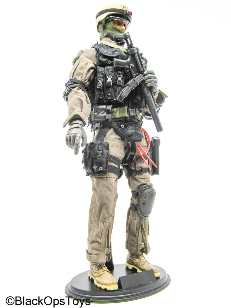 Load image into Gallery viewer, Male Full Dressed Navy SEAL Uniform w/H&amp;K MP5 SMG &amp; Accessories
