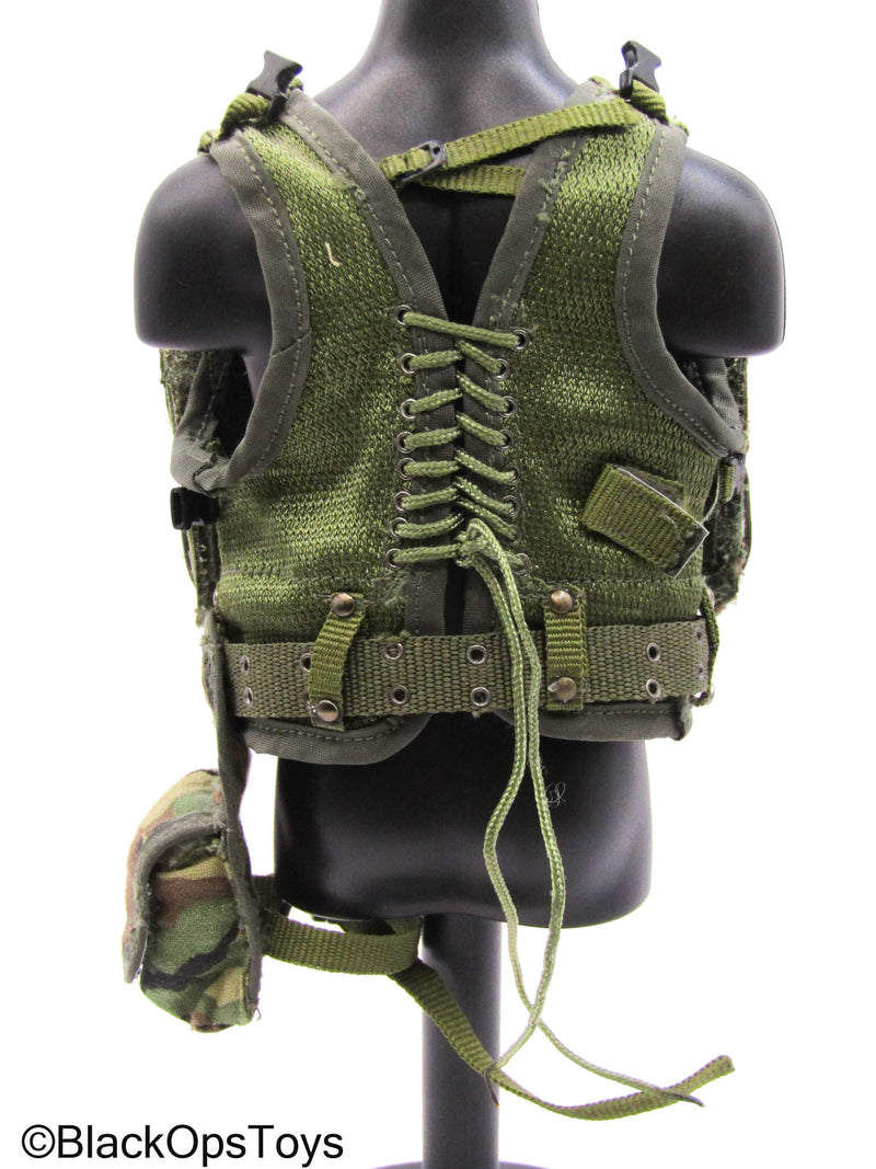 Load image into Gallery viewer, Woodland Camo Combat Vest w/Drop Leg Pouch
