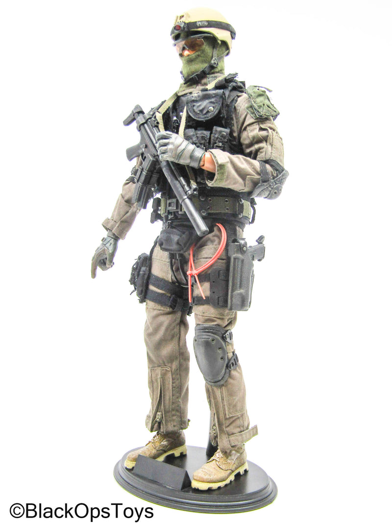 Load image into Gallery viewer, Male Full Dressed Navy SEAL Uniform w/H&amp;K MP5 SMG &amp; Accessories
