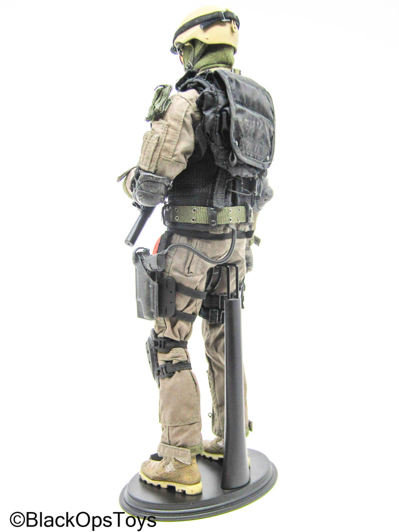 Load image into Gallery viewer, Male Full Dressed Navy SEAL Uniform w/H&amp;K MP5 SMG &amp; Accessories
