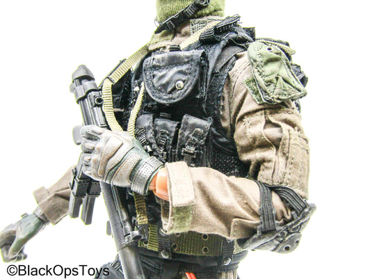 Male Full Dressed Navy SEAL Uniform w/H&K MP5 SMG & Accessories