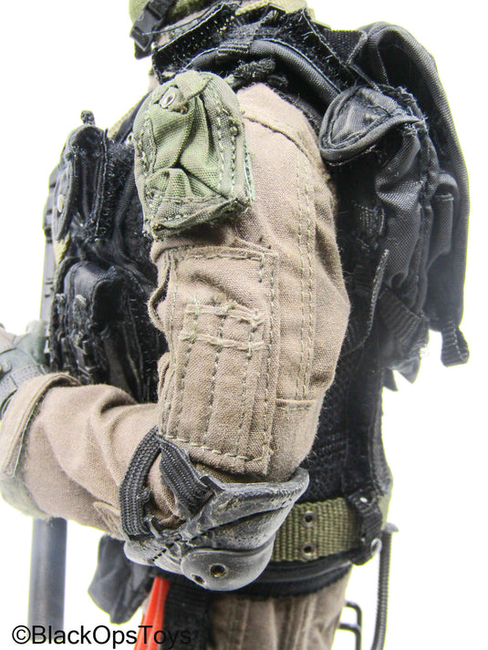 Male Full Dressed Navy SEAL Uniform w/H&K MP5 SMG & Accessories