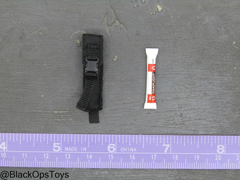 Load image into Gallery viewer, Russian SOBR Granit - Black MOLLE Pouch w/Light Stick
