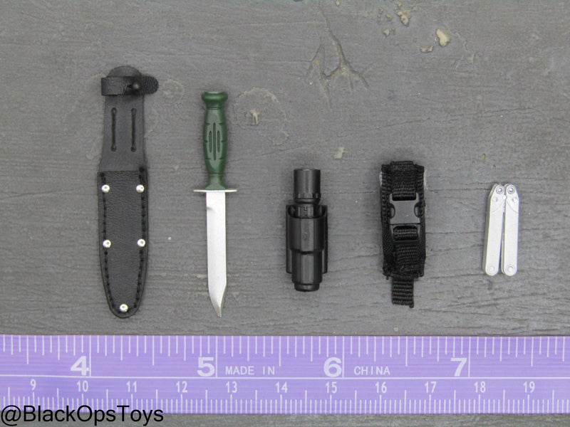 Load image into Gallery viewer, Russian SOBR Granit - Combat Knife w/Gear Set

