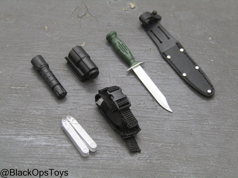 Load image into Gallery viewer, Russian SOBR Granit - Combat Knife w/Gear Set
