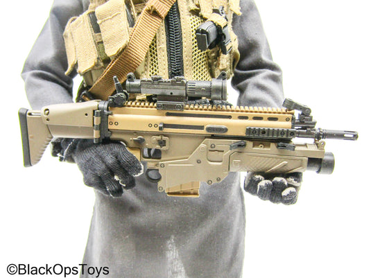 Male Full Dressed CIA SAD Uniform w/FN SCAR AR & Accessories