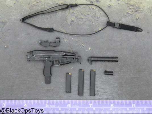 Russian SOBR Granit - SR-2M Veresk Submachine Gun Set