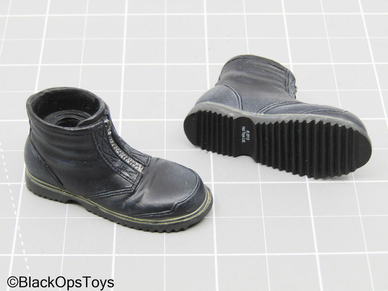 Load image into Gallery viewer, X-Men The Last Stand - Wolverine Black Shoes (Peg Type)(Hot Toys)
