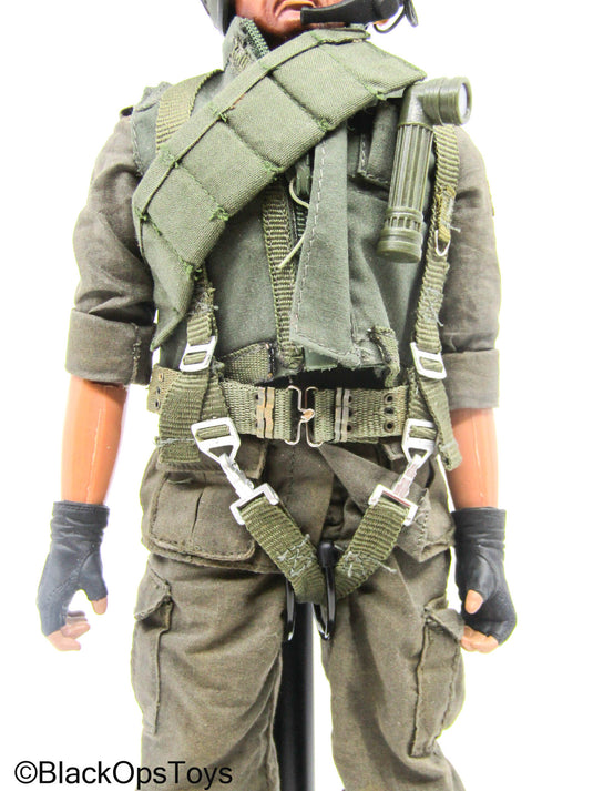Male Full Dressed OD Green Uniform w/Headsculpt & Side Saddle