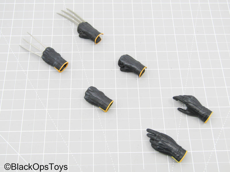Load image into Gallery viewer, Wolverine - Metal Claw Hands w/Gloved Hand Set (Hot Toys)
