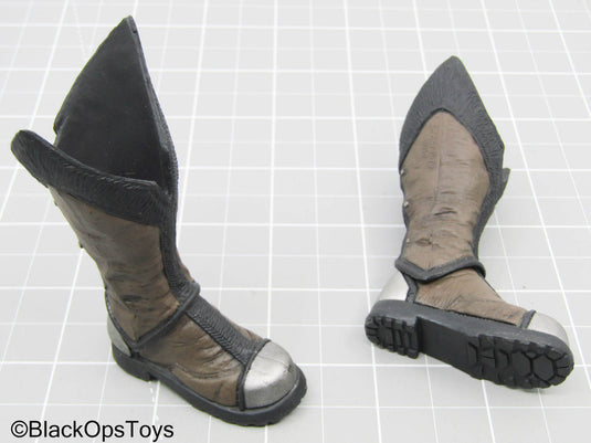 Wolverine - Brown Boots w/Pegs & Shin Guards (Peg Type)