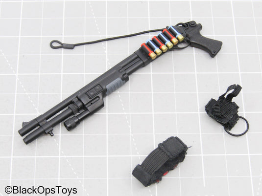 Custom Benelli M1 Super 90 Tactical Shotgun w/Ammo Pouch & Shells