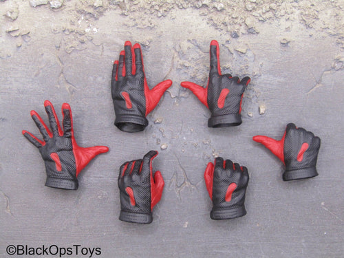 Lady Deadpool - Red & Black Female Gloved Hands (Type 2)