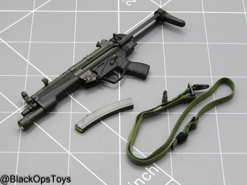 Load image into Gallery viewer, MP5 Submachine Gun w/Sling

