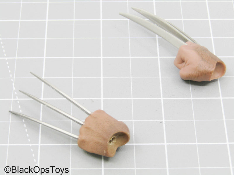 Load image into Gallery viewer, Wolverine - Metal Claw Hands
