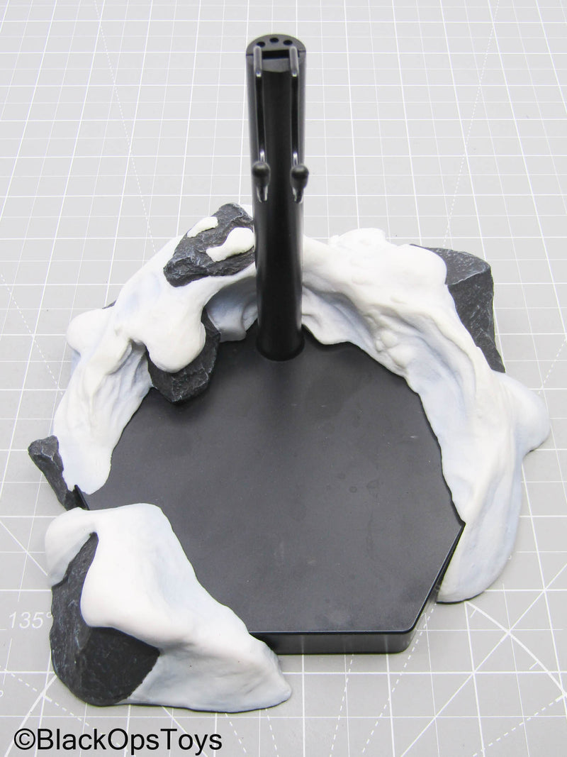 Load image into Gallery viewer, Star Wars - Hoth Figure Display Stand (Sideshow Collectibles)

