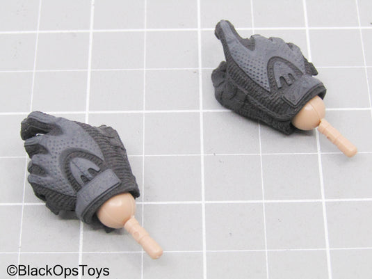 Black Gloved Hands w/Pegs