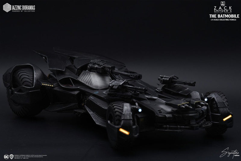 Load image into Gallery viewer, Justice League - Zack Snyder Signature Edition Batmobile - MINT IN BOX
