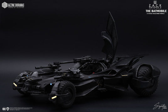 Justice League - Zack Snyder Signature Edition Batmobile - MINT IN BOX