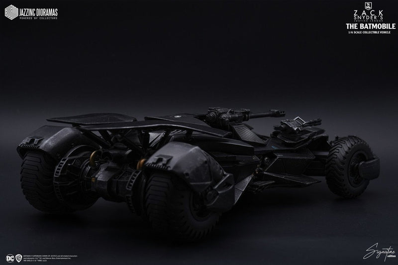Load image into Gallery viewer, Justice League - Zack Snyder Signature Edition Batmobile - MINT IN BOX

