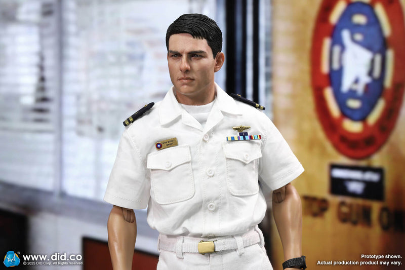 Load image into Gallery viewer, Top Gun - Pete Mitchell Naval Aviator Lieutenant - MINT IN BOX
