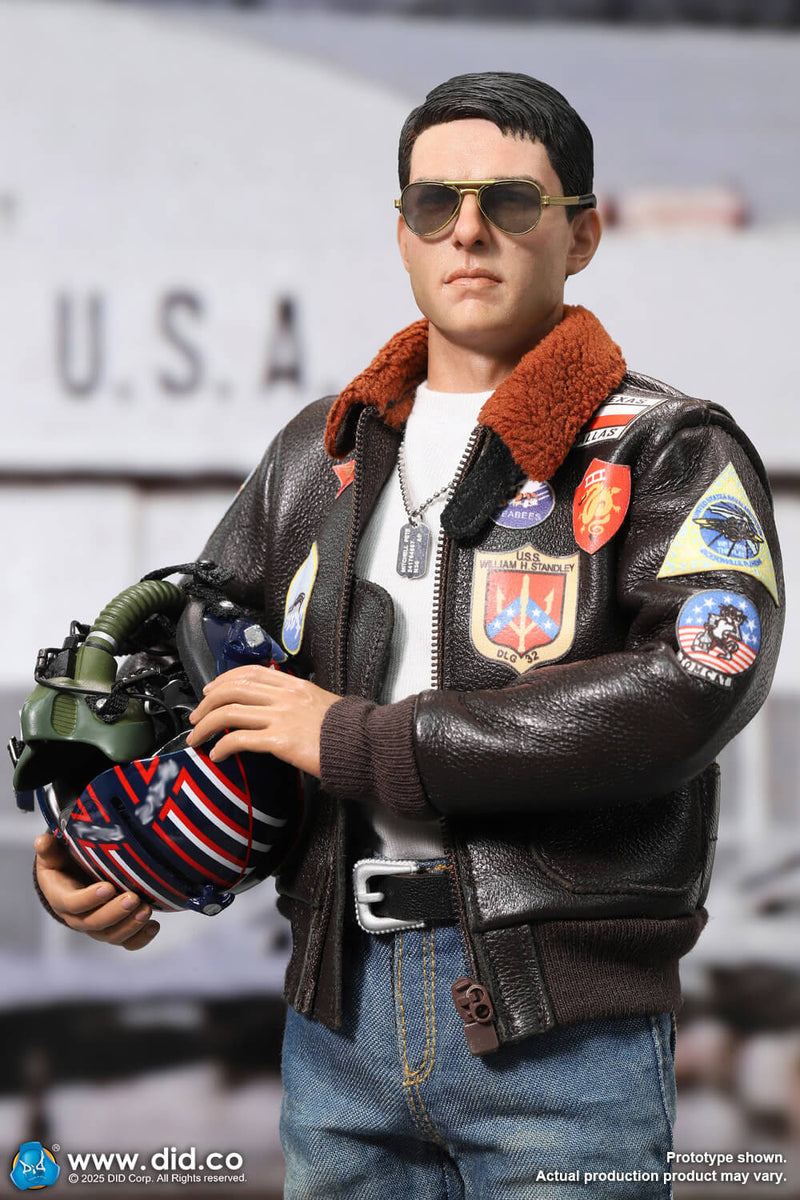 Load image into Gallery viewer, Top Gun - Pete Mitchell Naval Aviator Lieutenant - MINT IN BOX
