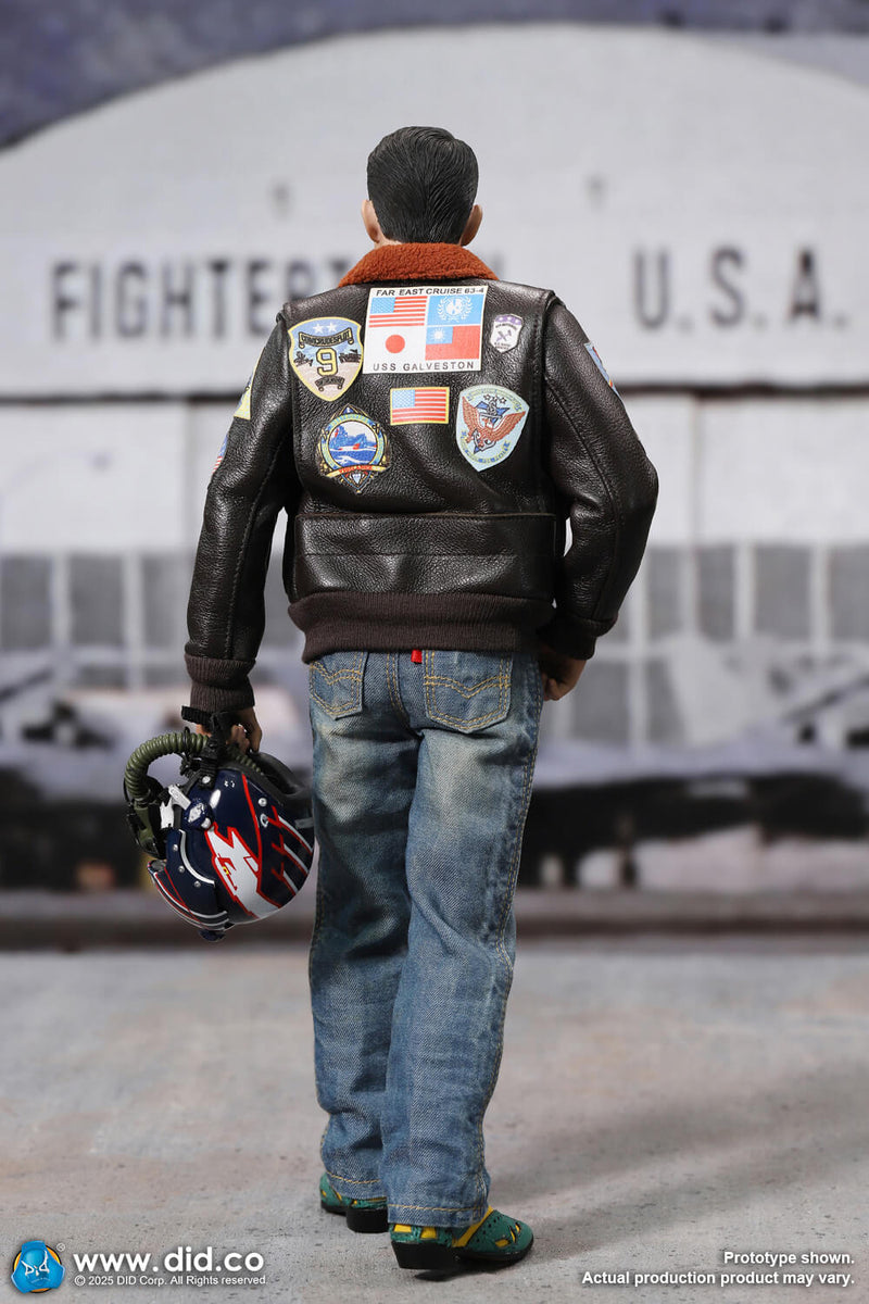 Load image into Gallery viewer, Top Gun - Pete Mitchell Naval Aviator Lieutenant - MINT IN BOX
