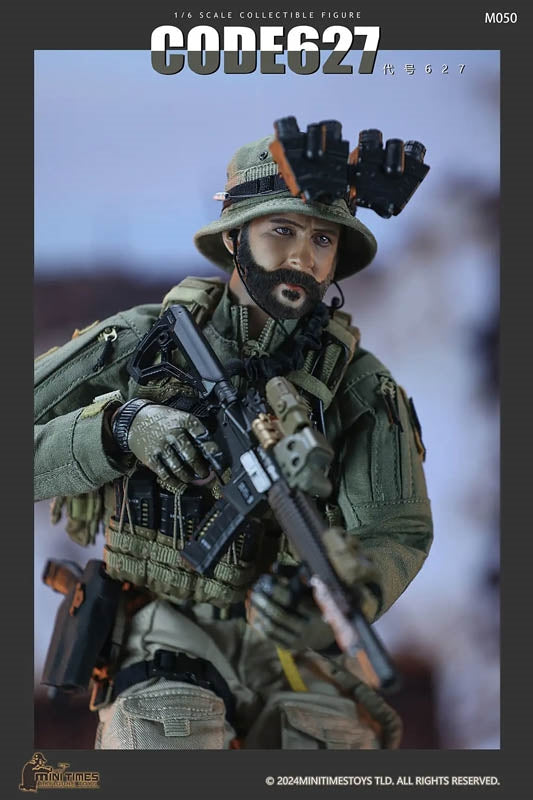 Load image into Gallery viewer, Code 627 - Green &amp; Tan Uniform Set w/Headsculpt
