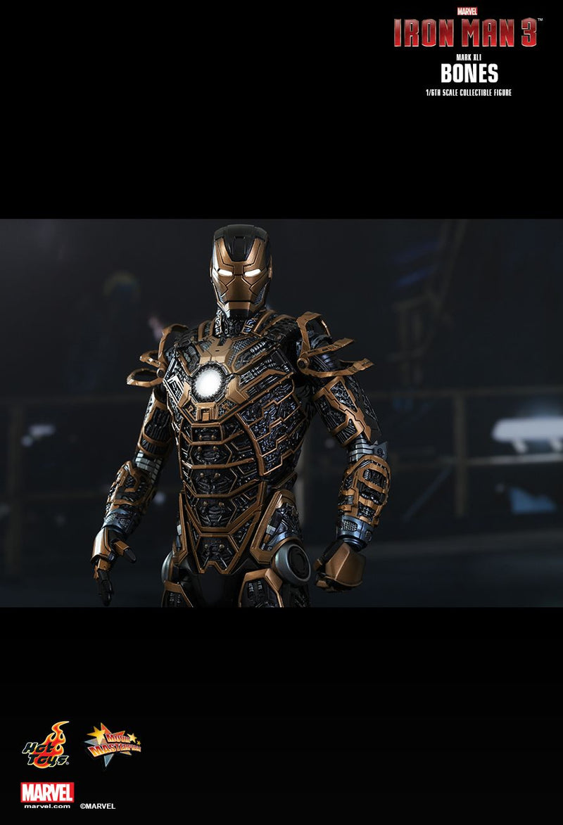 Load image into Gallery viewer, Iron Man 3 - Mark XII Bones - MINT IN BOX
