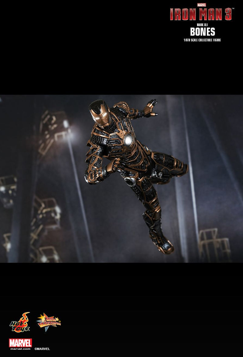 Load image into Gallery viewer, Iron Man 3 - Mark XII Bones - MINT IN BOX
