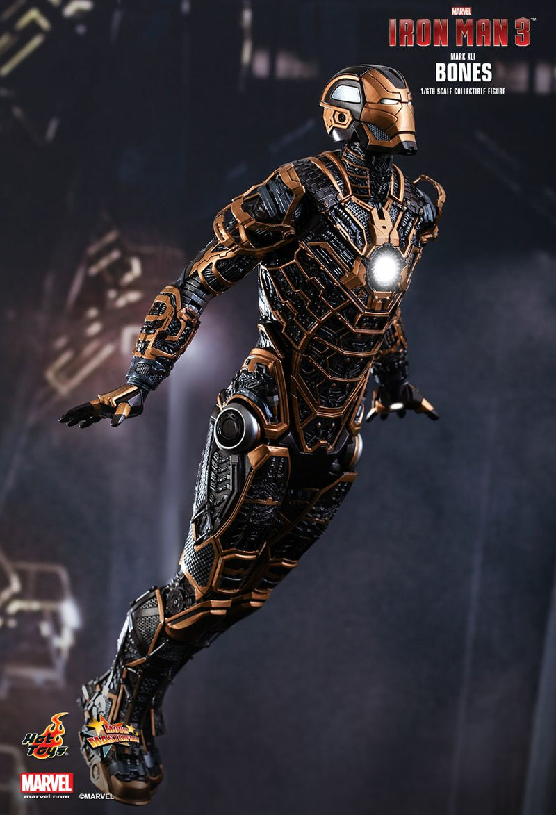 Load image into Gallery viewer, Iron Man 3 - Mark XII Bones - MINT IN BOX
