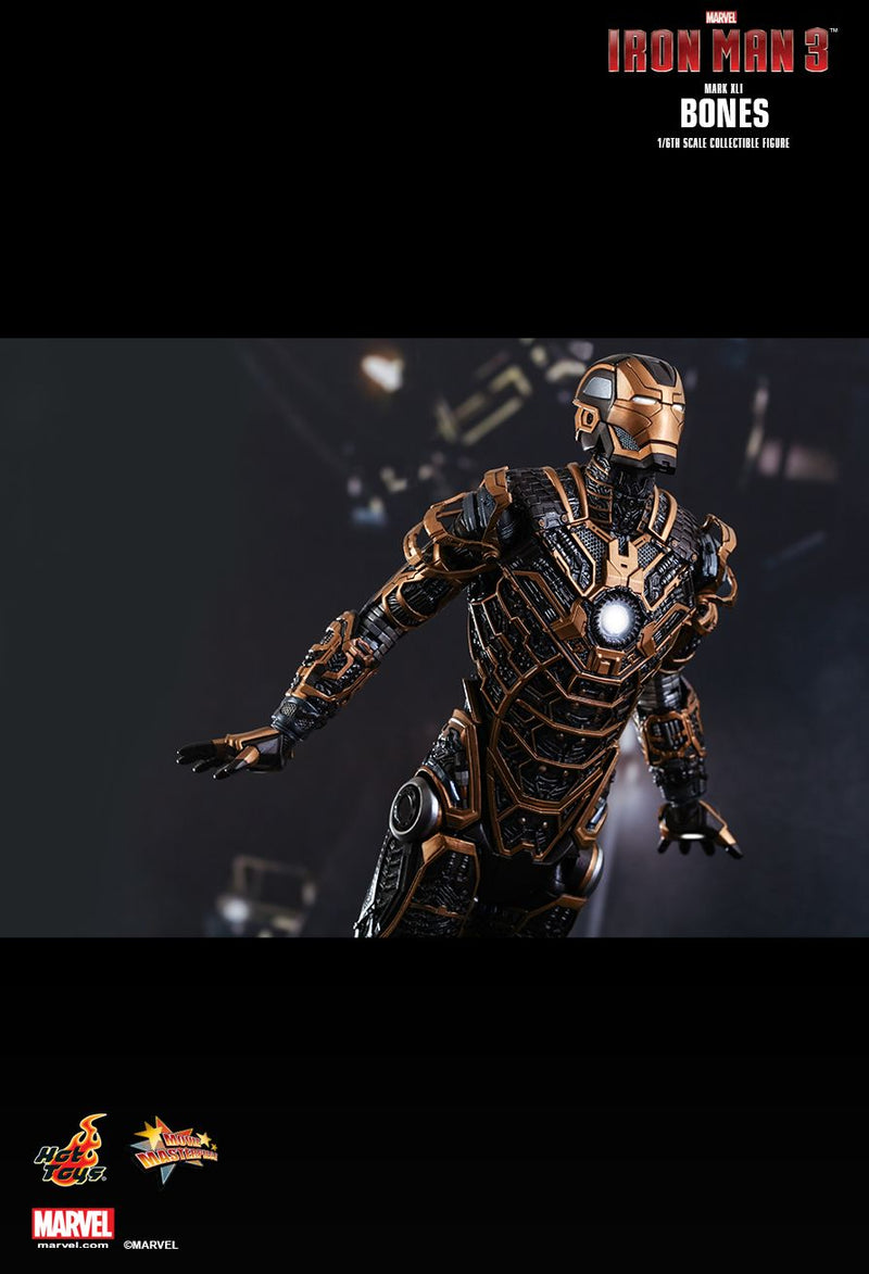 Load image into Gallery viewer, Iron Man 3 - Mark XII Bones - MINT IN BOX
