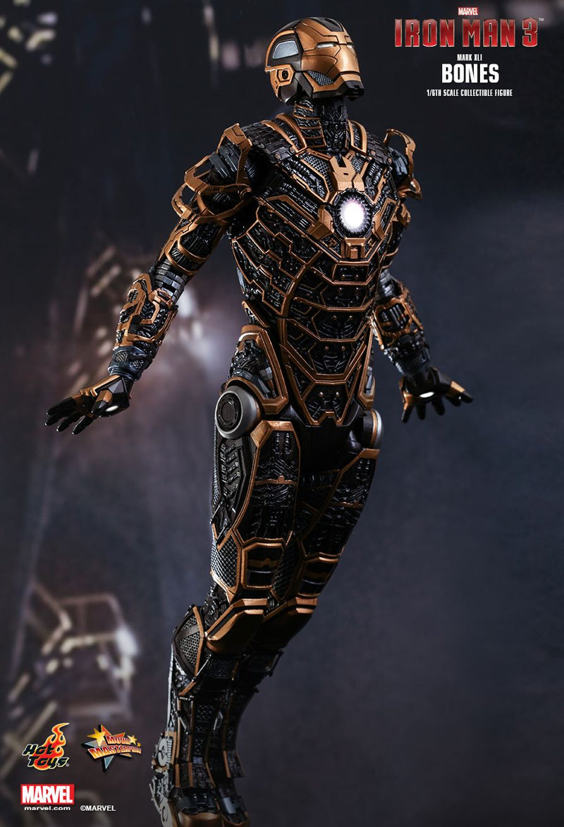 Load image into Gallery viewer, Iron Man 3 - Mark XII Bones - MINT IN BOX
