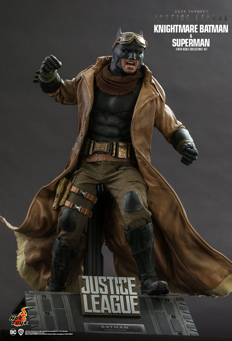 Load image into Gallery viewer, Justice League - Knightmare Bateman &amp; Superman - MINT IN BOX
