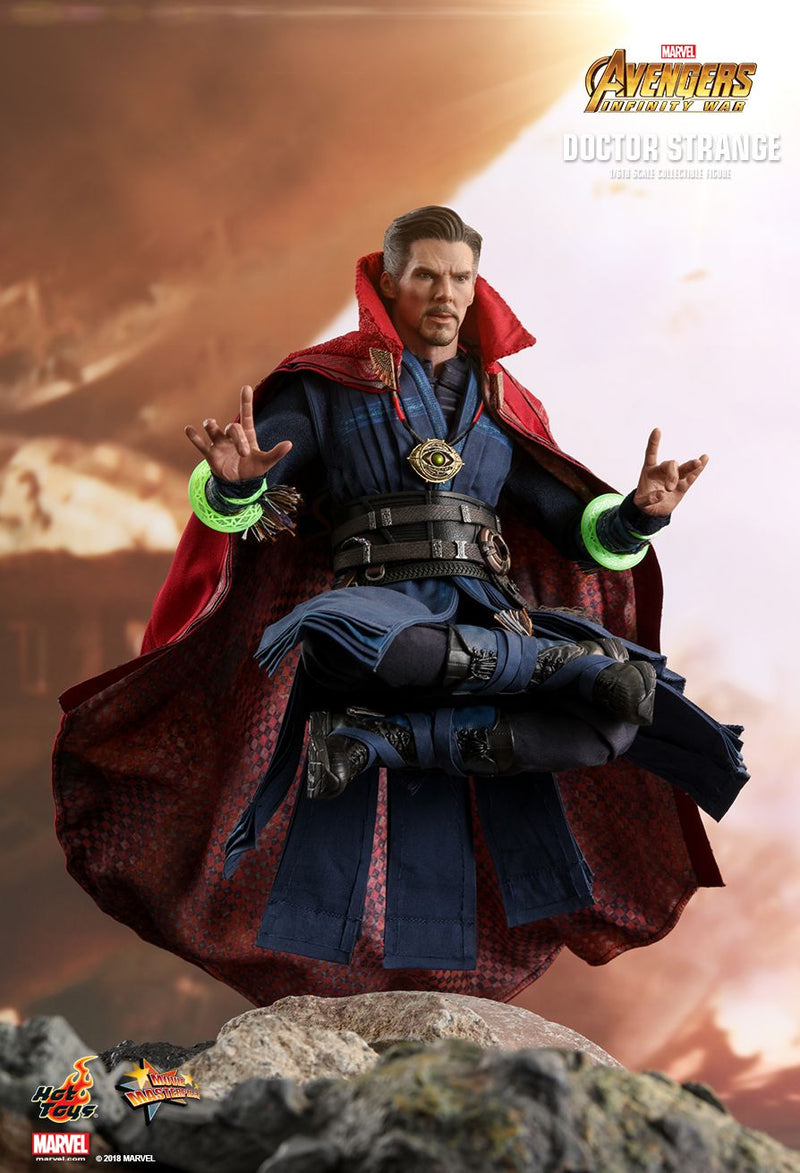 Load image into Gallery viewer, Doctor Strange - Red Wired Magnetic Cape
