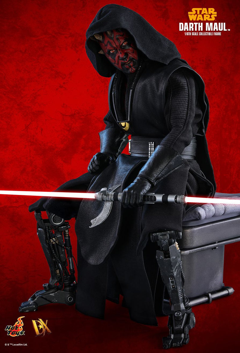 Load image into Gallery viewer, Star Wars - DX Darth Maul - Light Up Arm w/Red Lightsaber (READ DESC)
