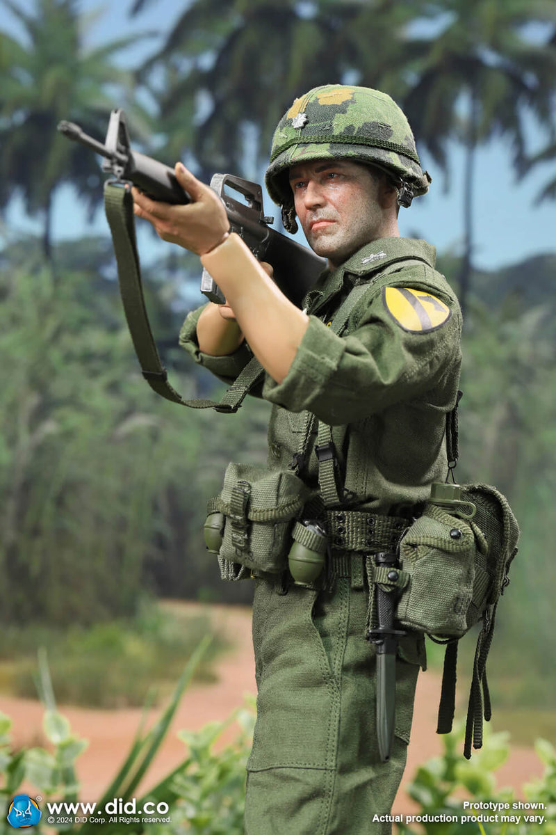 Load image into Gallery viewer, Vietnam - U.S. Army Lt. Col. Moore - MINT IN BOX
