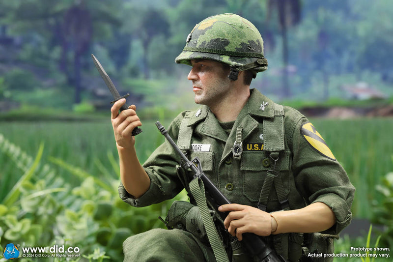 Load image into Gallery viewer, Vietnam - U.S. Army Lt. Col. Moore - MINT IN BOX

