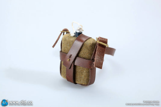 WWI - British Colonel Mackenzie - Canteen w/Leather Strap